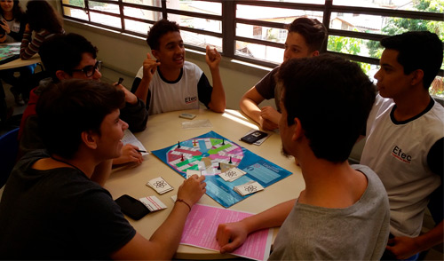 Jogos de tabuleiro em sala de aula - Portal de Educação do Instituto Claro