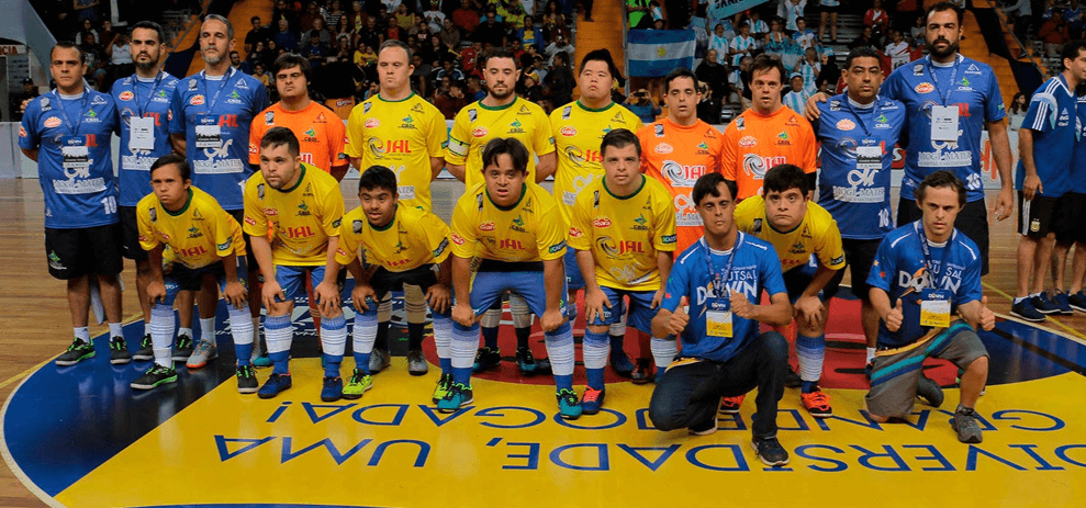 Seleção brasileira de futsal Down serve de inspiração para juventude com a síndrome